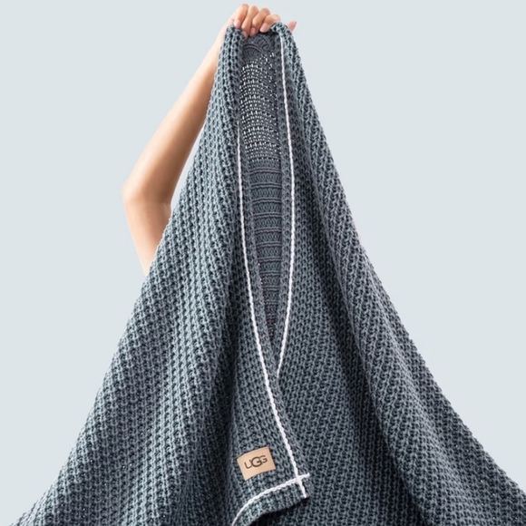 UGG Waffle Knit Blanket - Picture 2 of 6